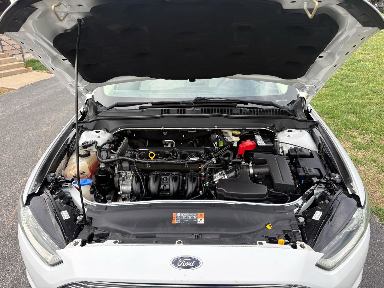 Used 2016 Ford Fusion SE image 6