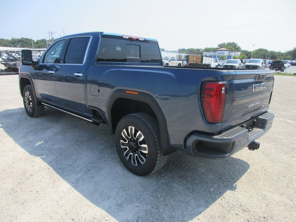 New 2026 GMC Sierra 2500 Denali Ultimate AWD/4WD image 9