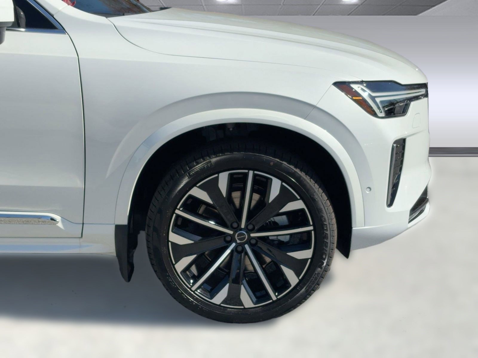 New 2026 Volvo XC90 B5 Plus image 11