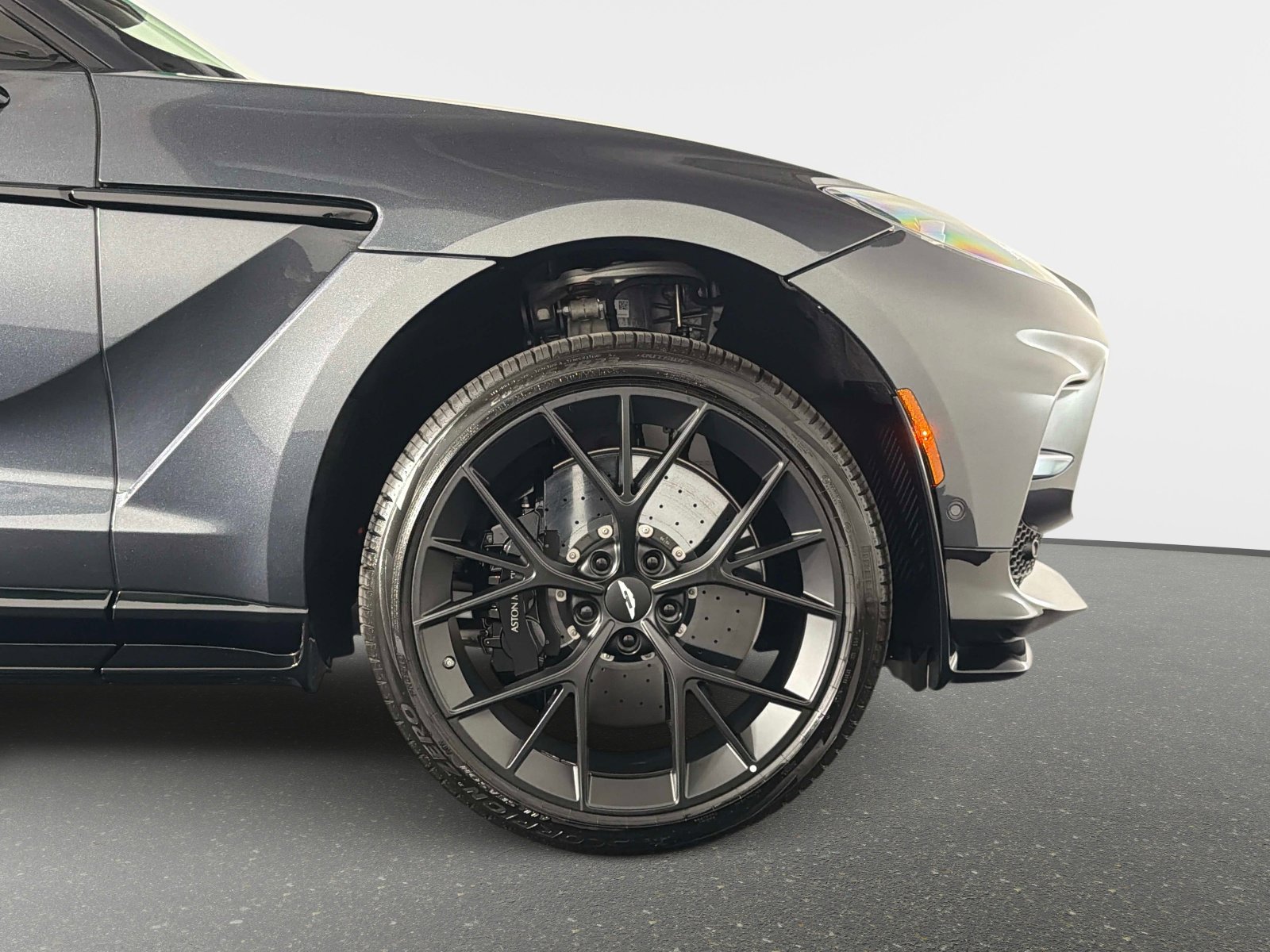 Used 2025 Aston Martin DBX 707 AWD/4WD image 22