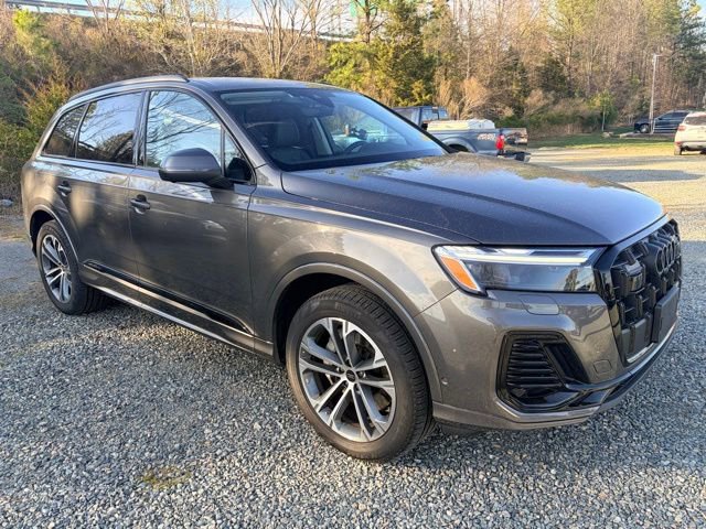 Certified 2025 Audi Q7 2.0T Premium Plus w/ Premium Plus Package AWD/4WD image 3