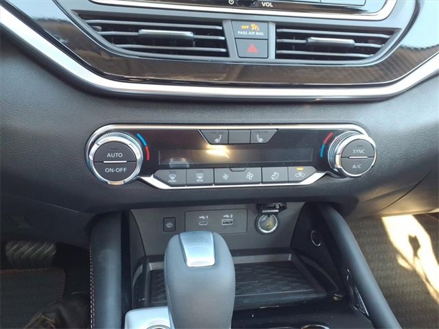 New 2025 Nissan Altima 2.5 SR image 15