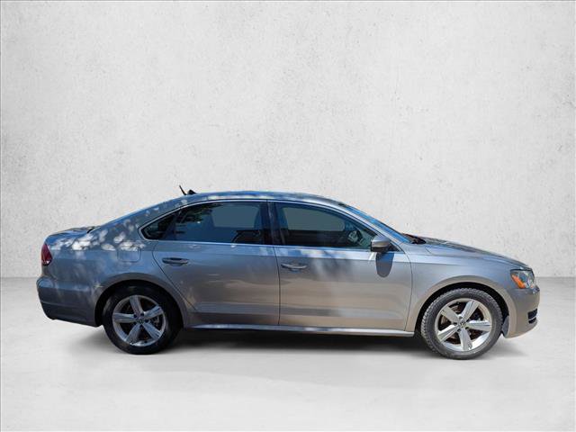 Used 2014 Volkswagen Passat 1.8T SE FWD image 4