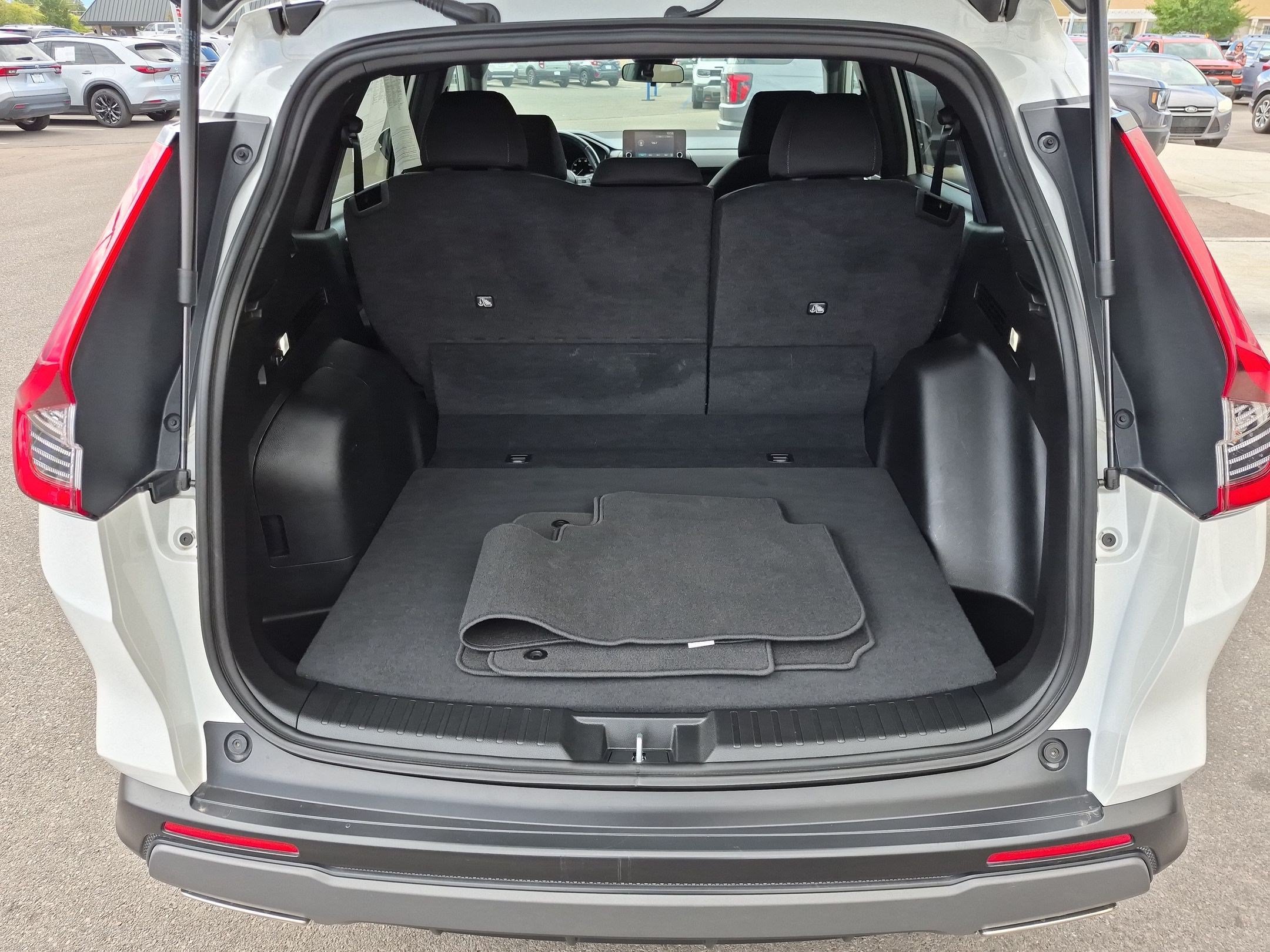 Used 2024 Honda CR-V Sport image 32