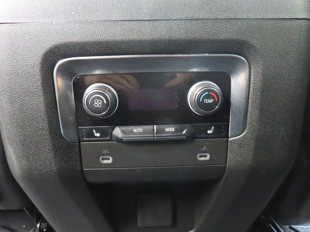 Used 2024 Chevrolet Tahoe LT w/ Luxury Package image 11