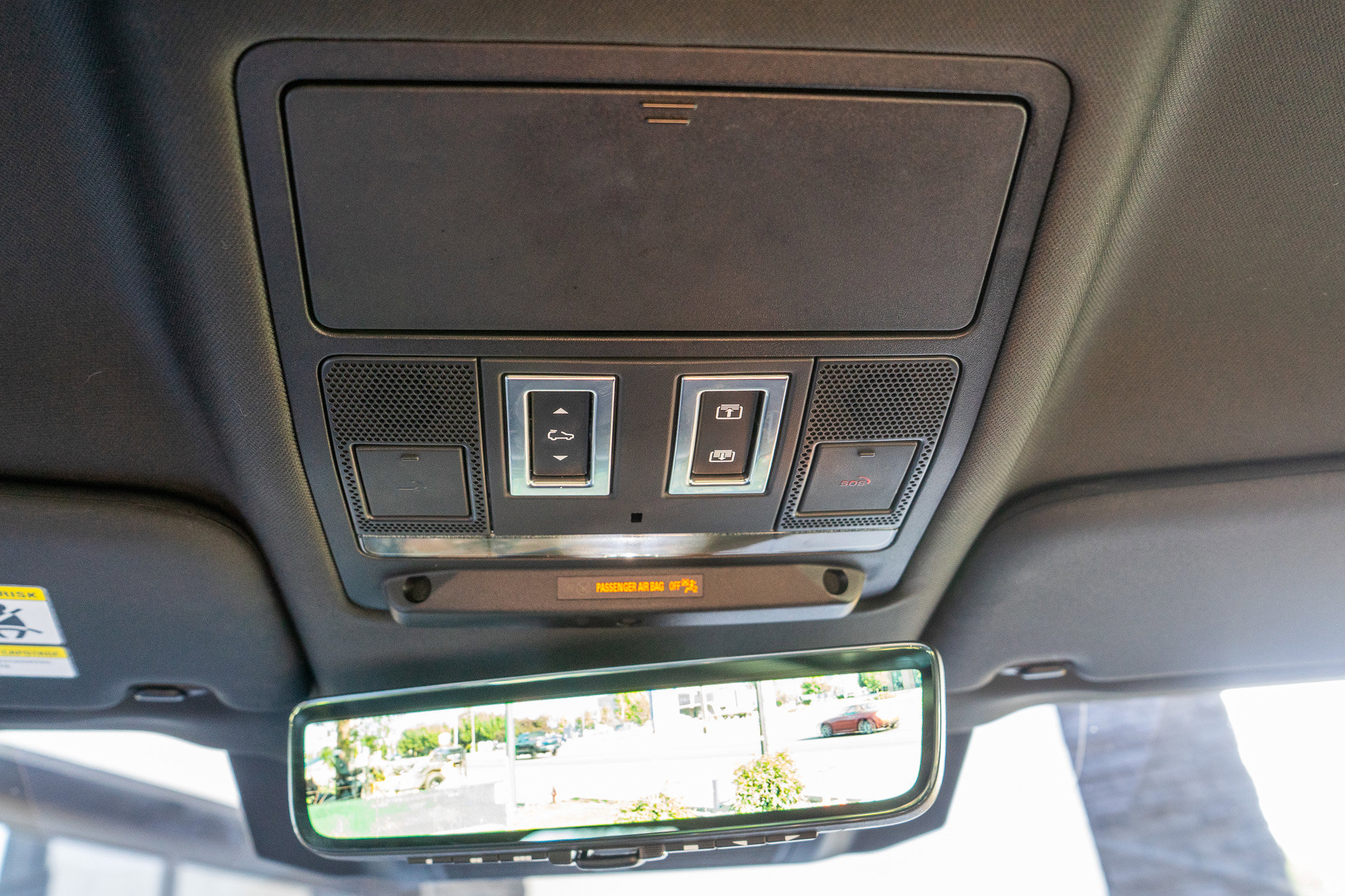 Used 2021 Land Rover Defender 110 X-Dynamic HSE image 38