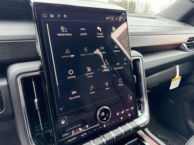 New 2026 GMC Yukon Denali w/ Sun & Power Step Package image 12