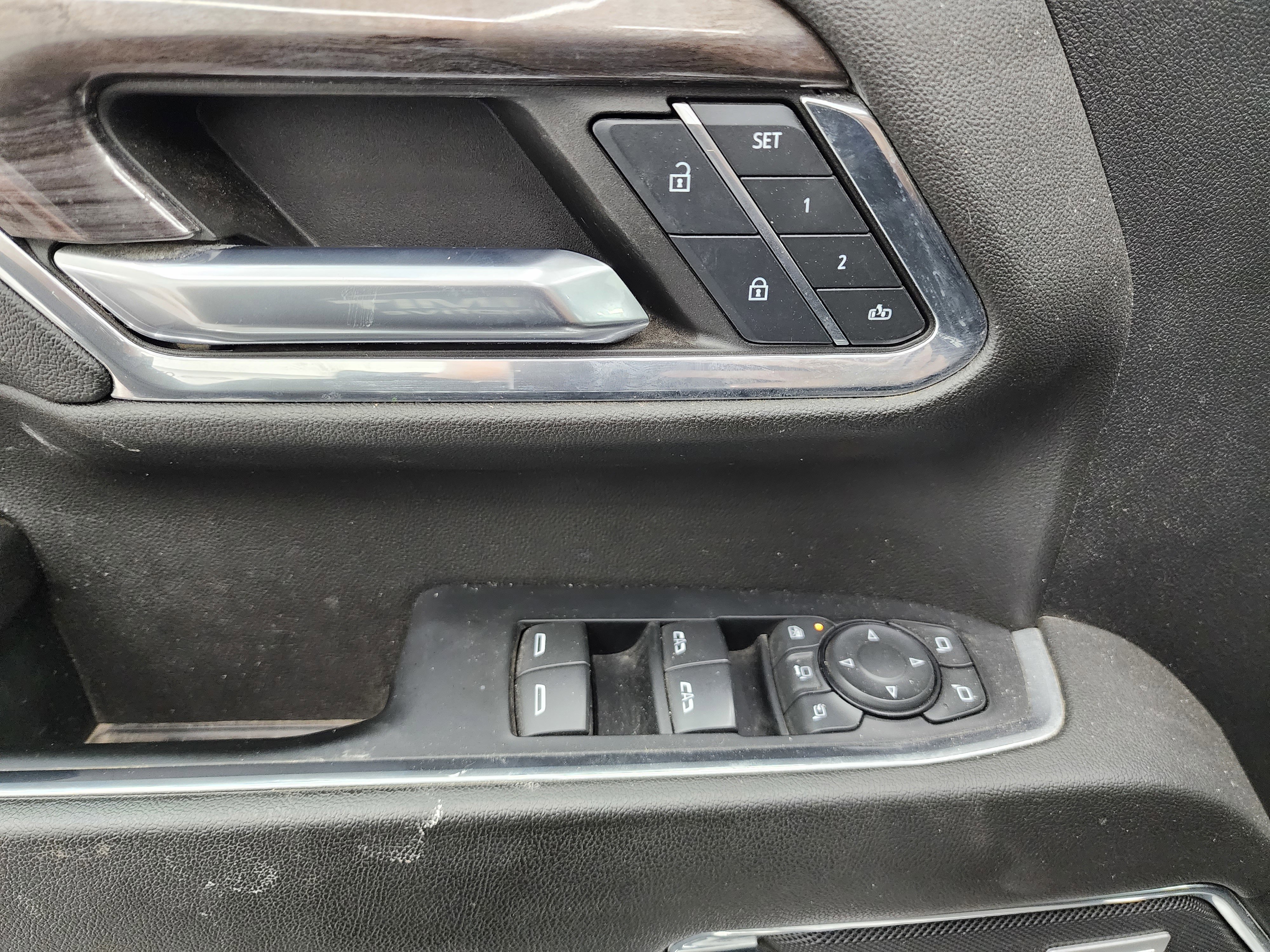 Used 2024 Chevrolet Silverado 2500 LTZ w/ LTZ Plus Package image 47