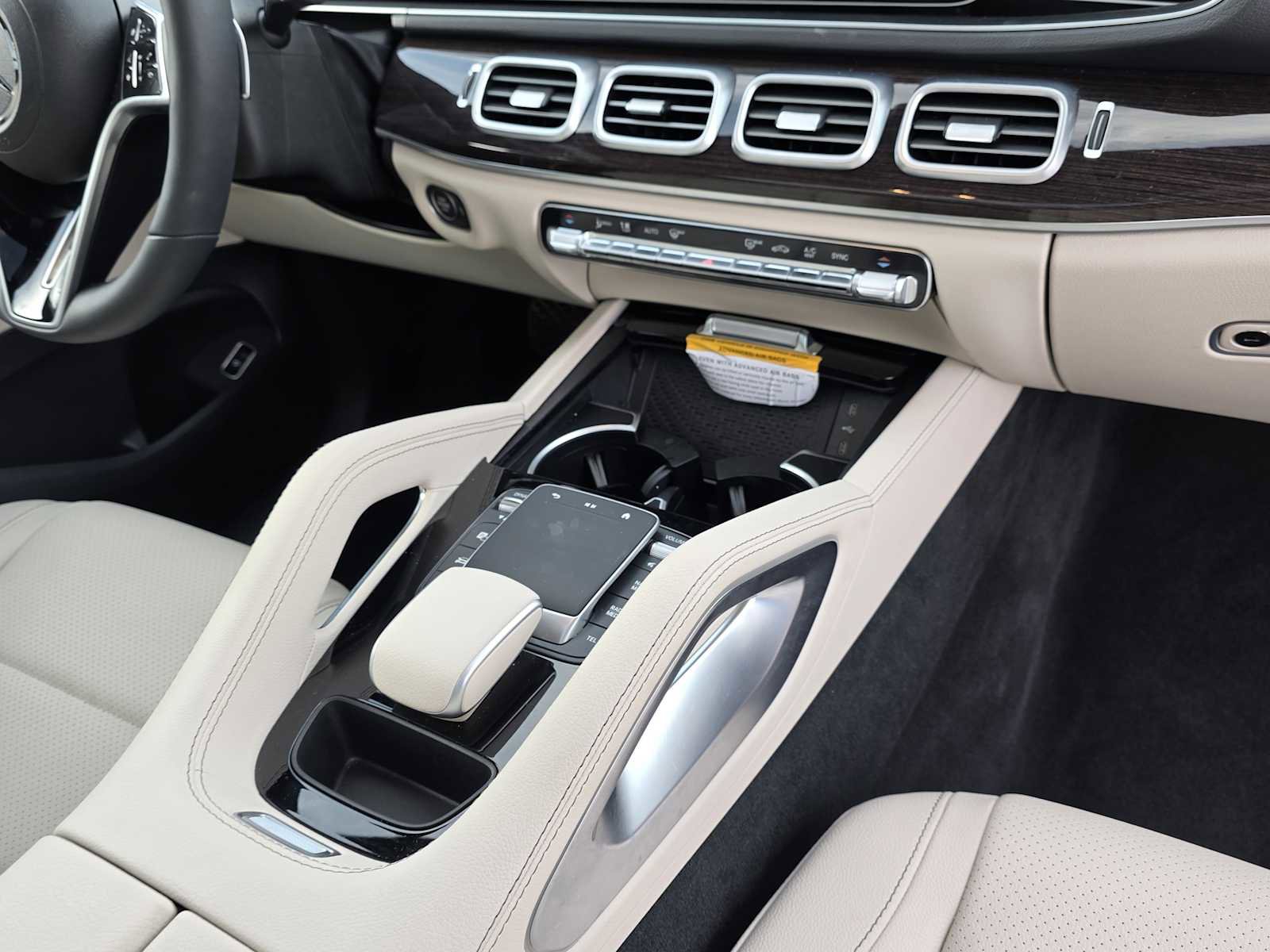 Used 2025 Mercedes-Benz GLE 350 4MATIC image 7