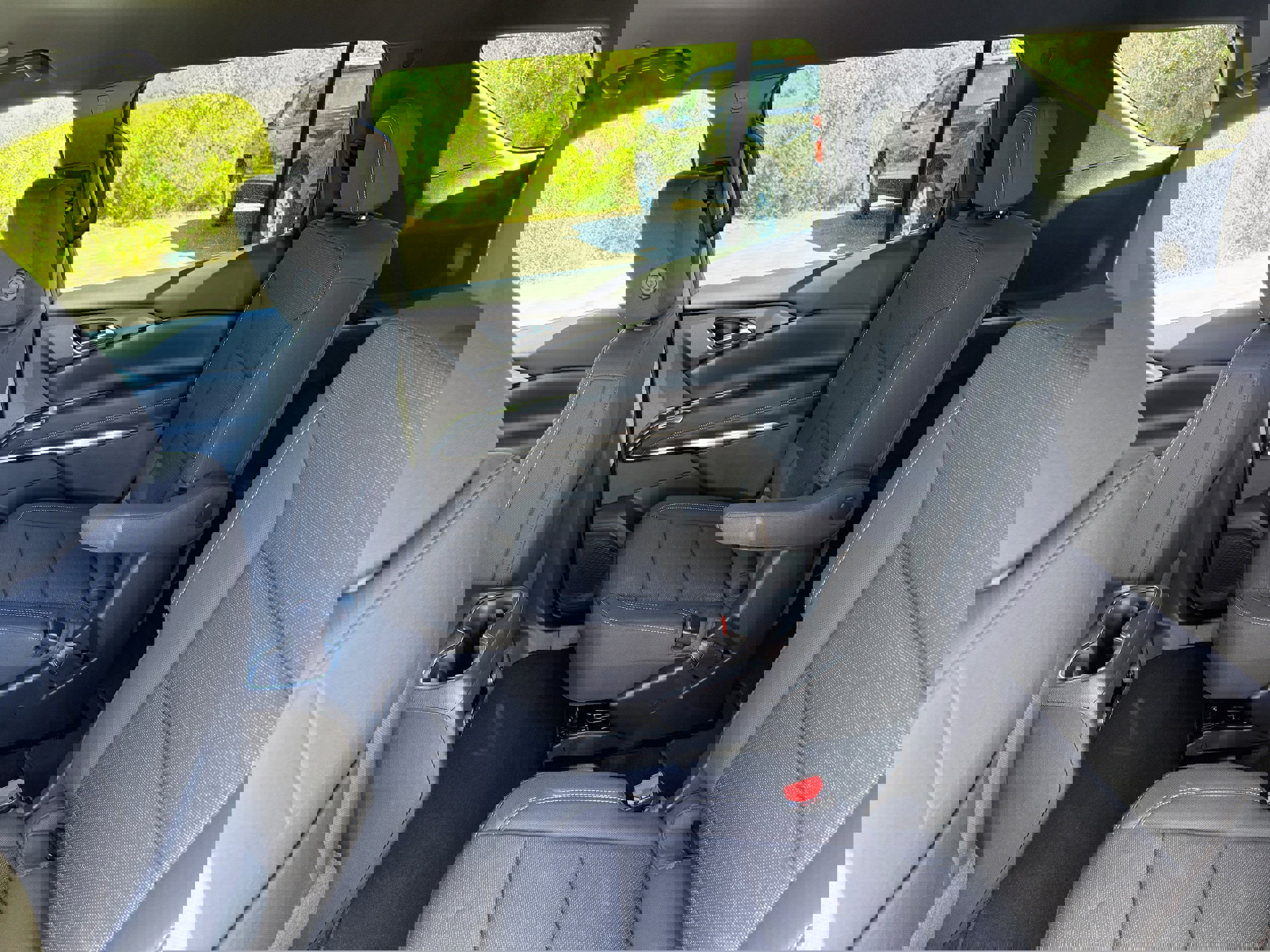 New 2026 Chevrolet Traverse LT w/ Midnight/Sport Edition AWD/4WD image 9