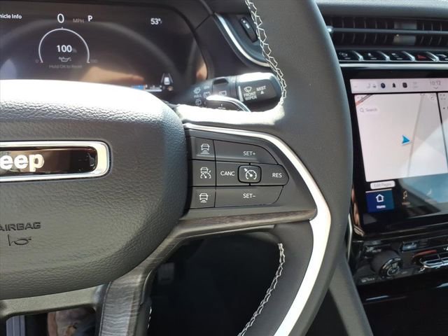 Used 2024 Jeep Grand Cherokee Limited image 17