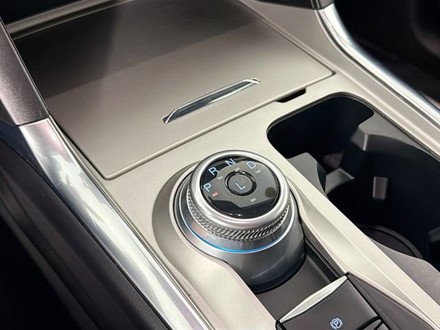 Used 2022 Ford Explorer XLT w/ Equipment Group 202A image 17