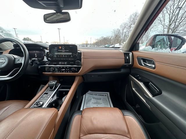 Used 2022 Nissan Pathfinder Platinum w/ Cargo Package image 29