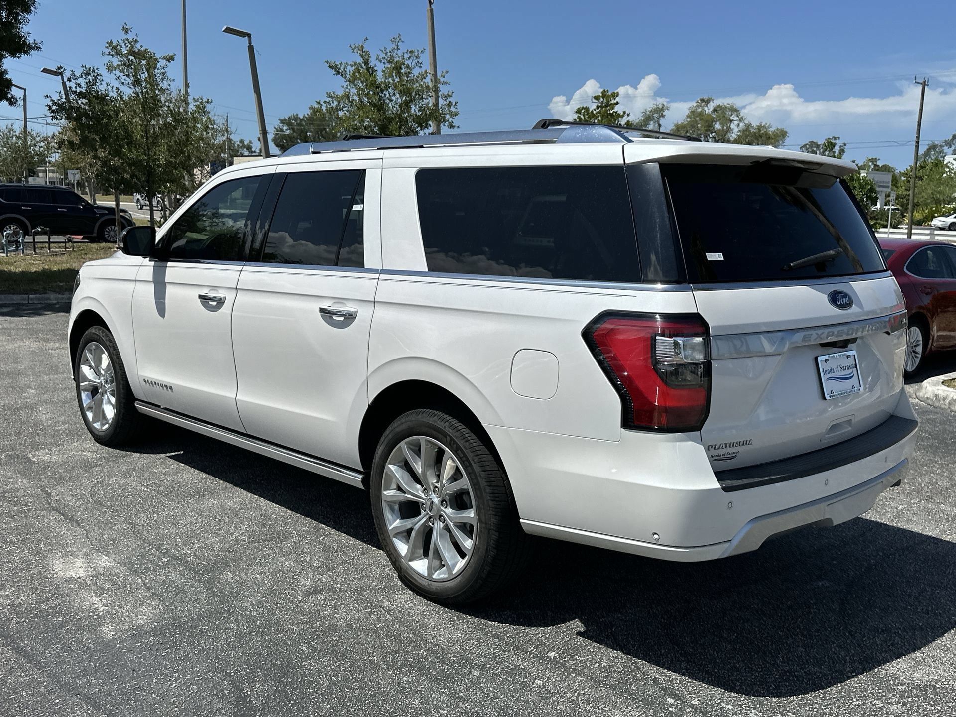 Used 2019 Ford Expedition Max Platinum AWD/4WD image 8