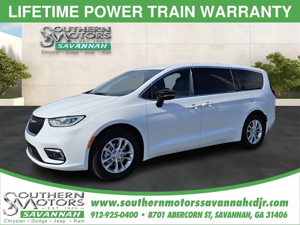 New 2026 Chrysler Pacifica Select