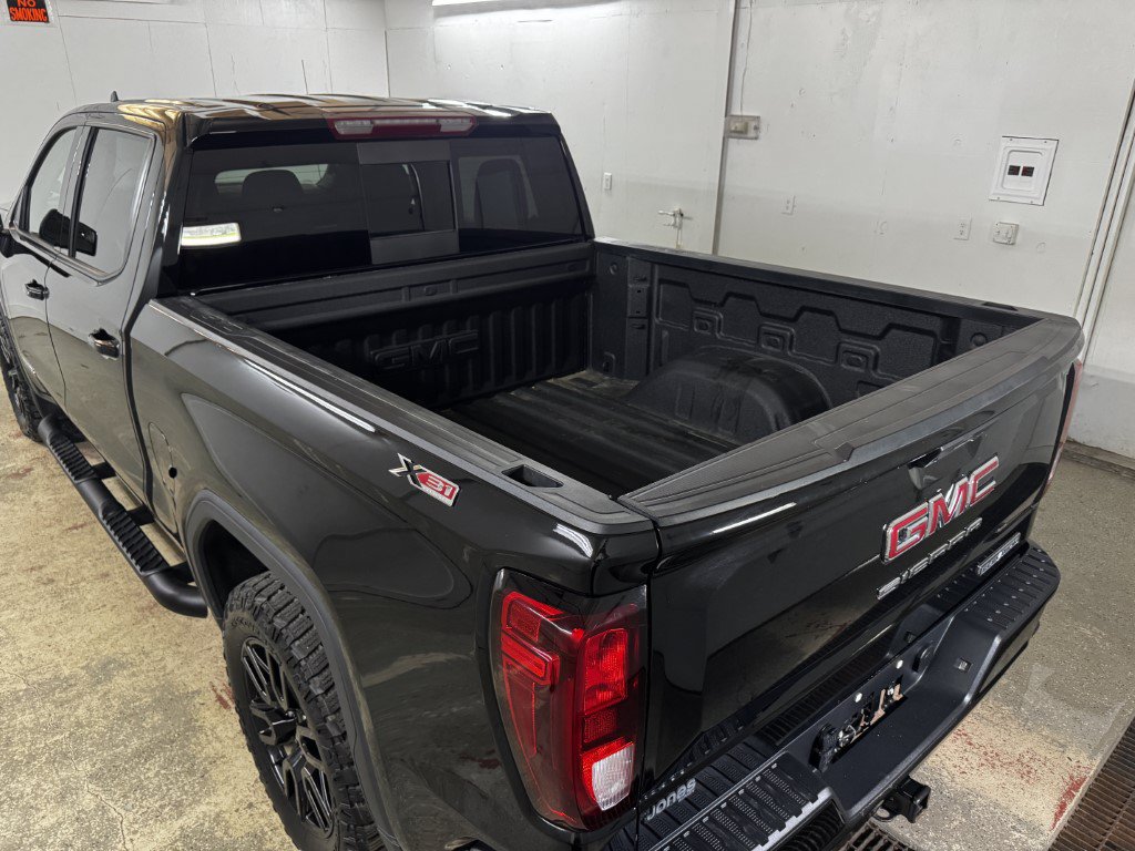 Used 2025 GMC Sierra 1500 Elevation w/ Preferred Package AWD/4WD image 7