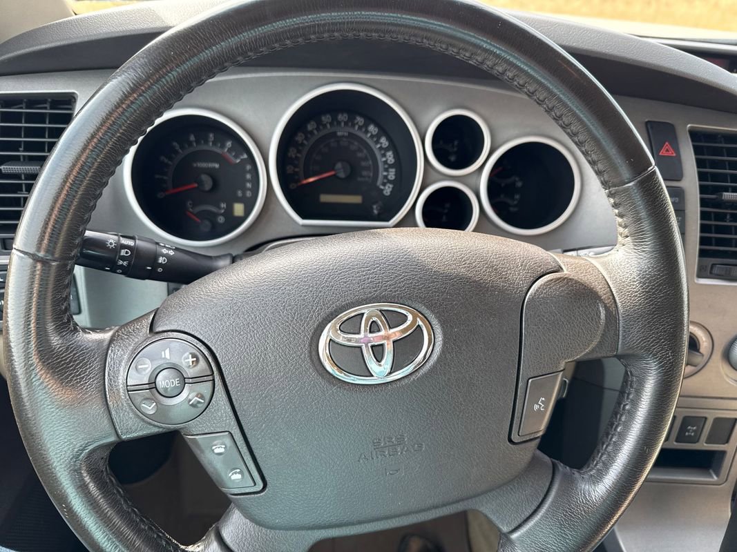 Used 2010 Toyota Sequoia SR5 image 11