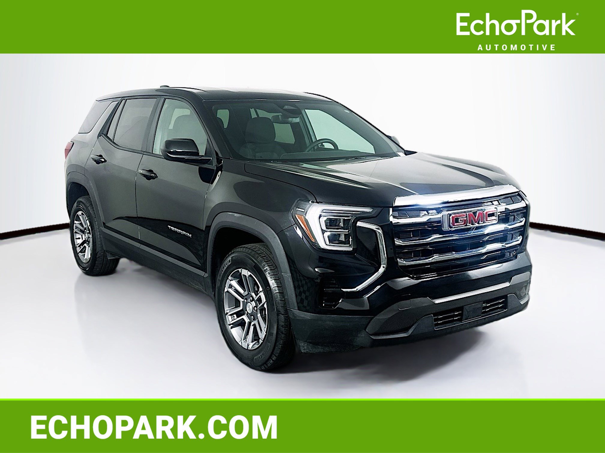 Used 2025 GMC Terrain Elevation