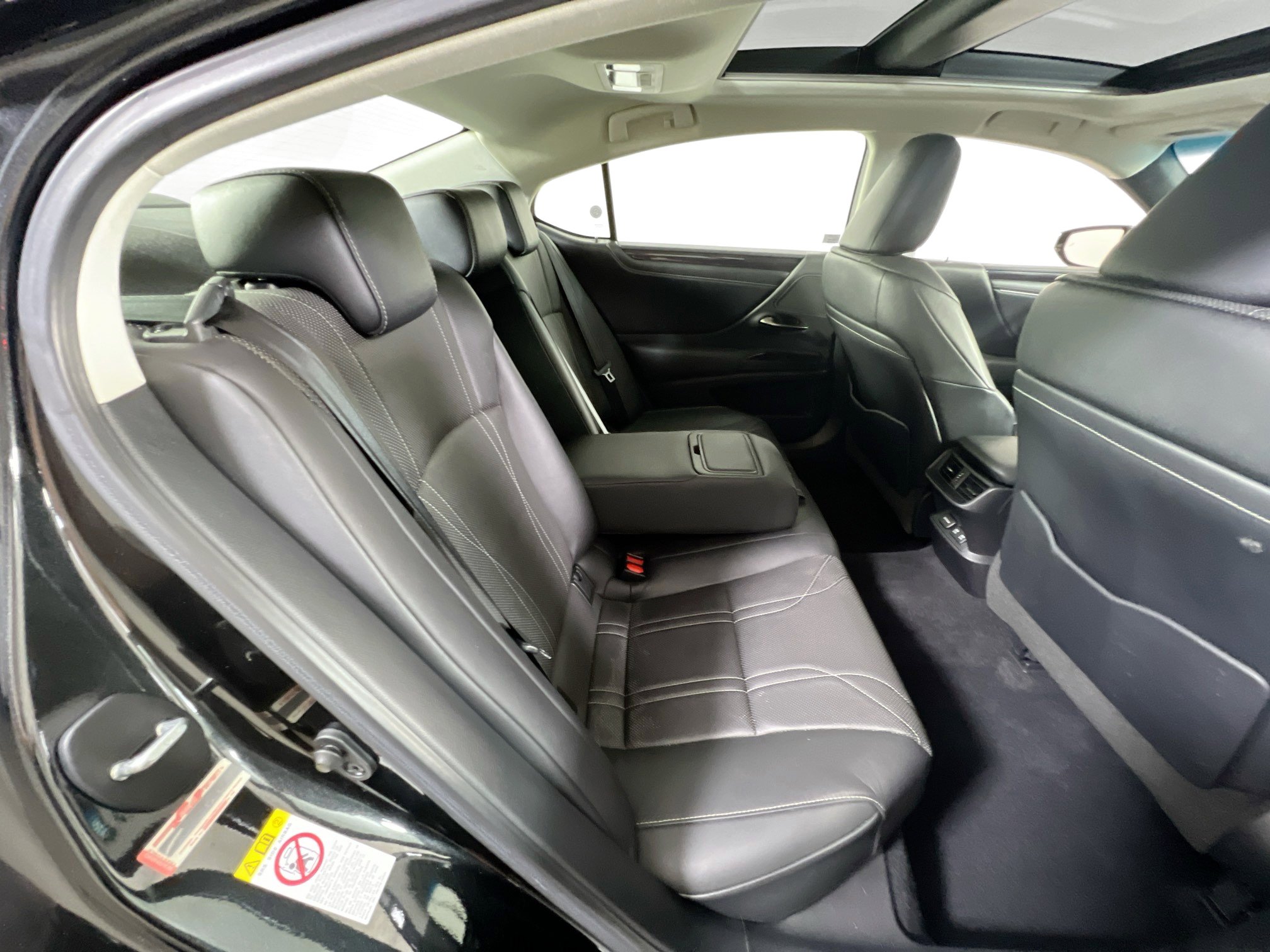 Used 2019 Lexus ES 350 w/ Accessory Package FWD image 27