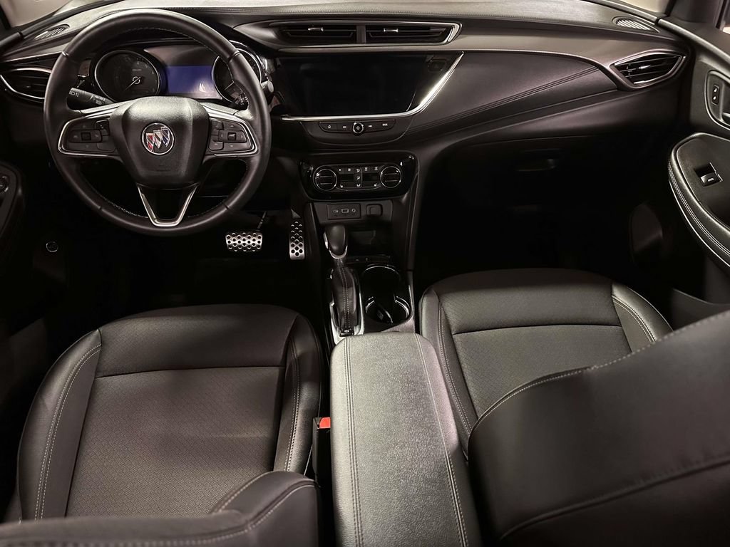 Used 2023 Buick Encore GX Select w/ Sport Touring Package FWD image 17