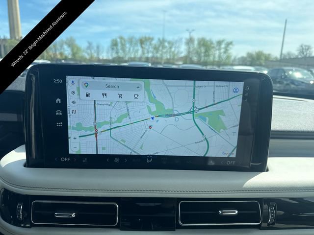 Used 2025 Lincoln Aviator Reserve w/ Equipment Group 201A image 24