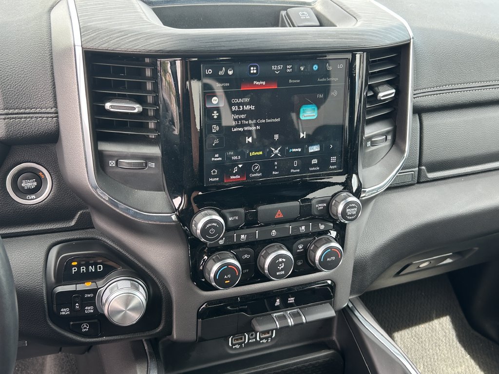 Used 2024 RAM 1500 Laramie AWD/4WD image 14
