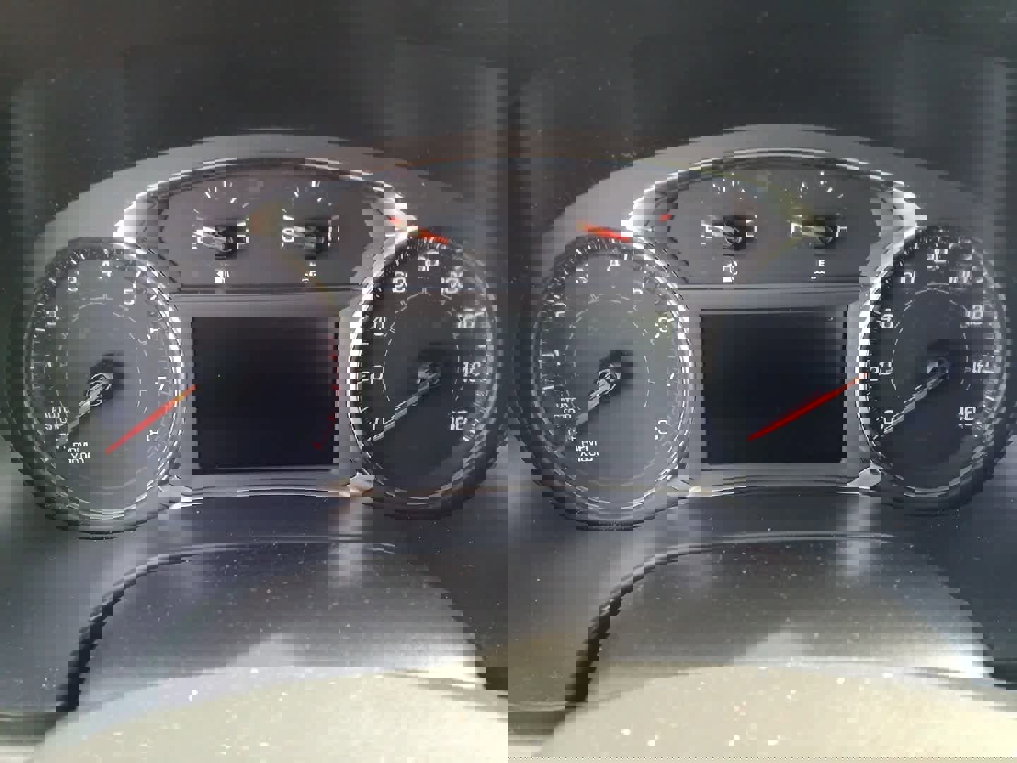 Used 2023 GMC Acadia SLE w/ Driver Convenience Package image 10