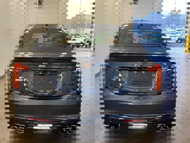 Used 2022 Cadillac CT5 V w/ Platinum Package image 6