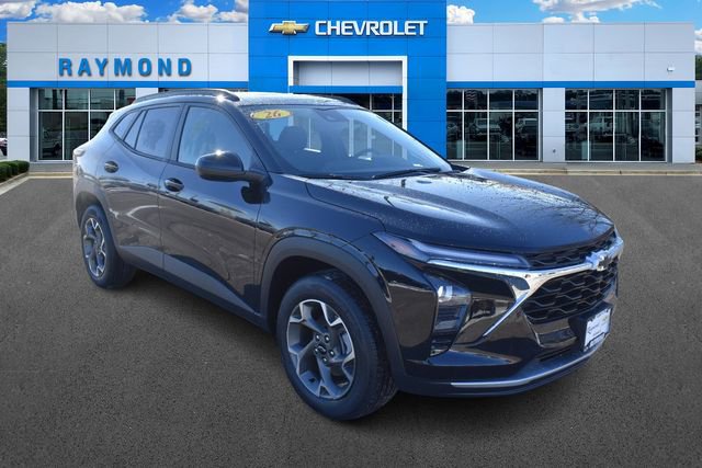 New 2026 Chevrolet Trax LT w/ Sunroof Package