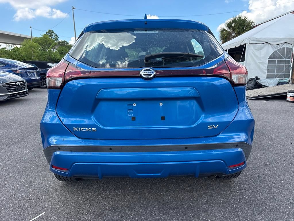 Used 2021 Nissan Kicks SV FWD image 4