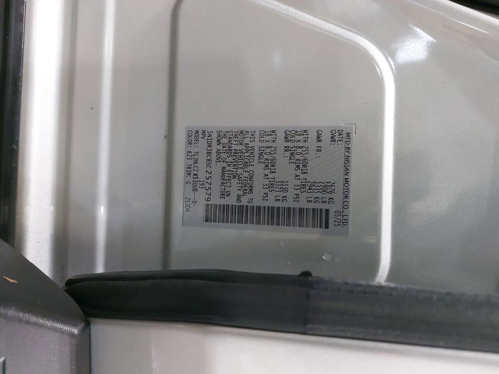 Used 2025 Nissan Pathfinder SV image 37