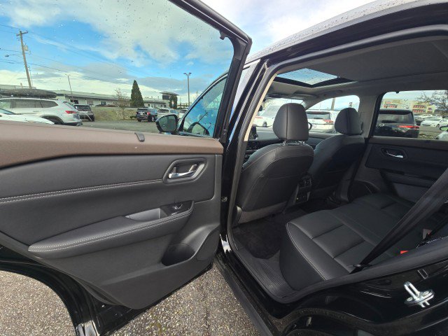 Used 2023 Nissan Rogue SL w/ SL Premium Package AWD/4WD image 19