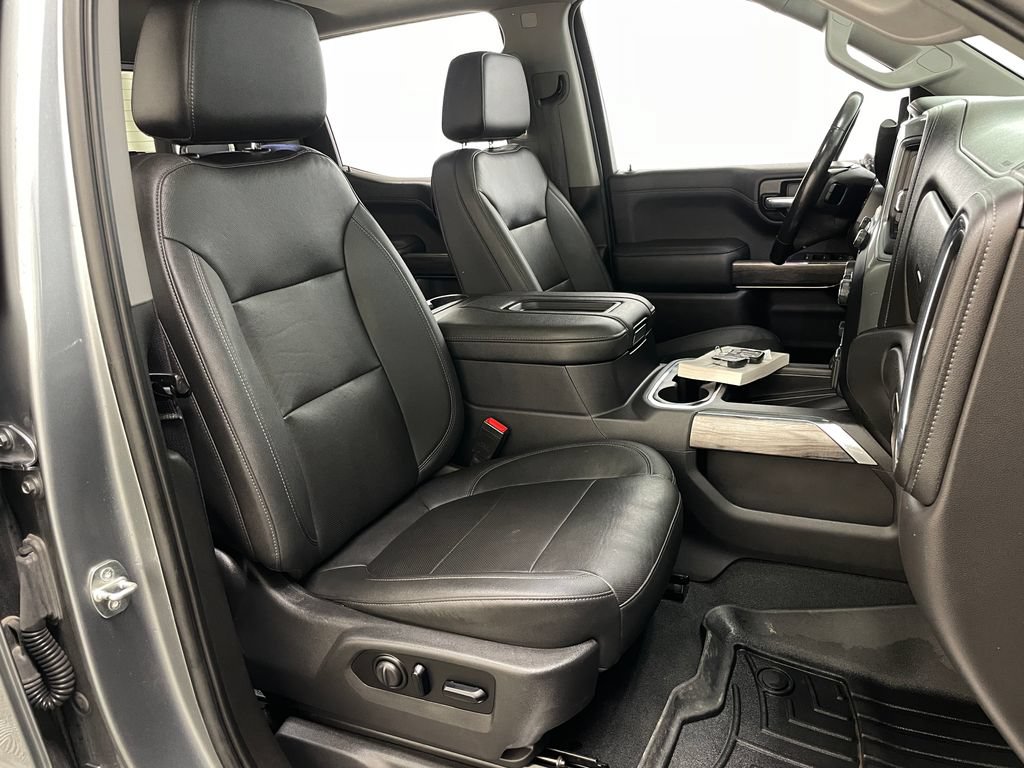 Certified 2021 Chevrolet Silverado 1500 LTZ w/ LTZ Premium Package AWD/4WD image 45