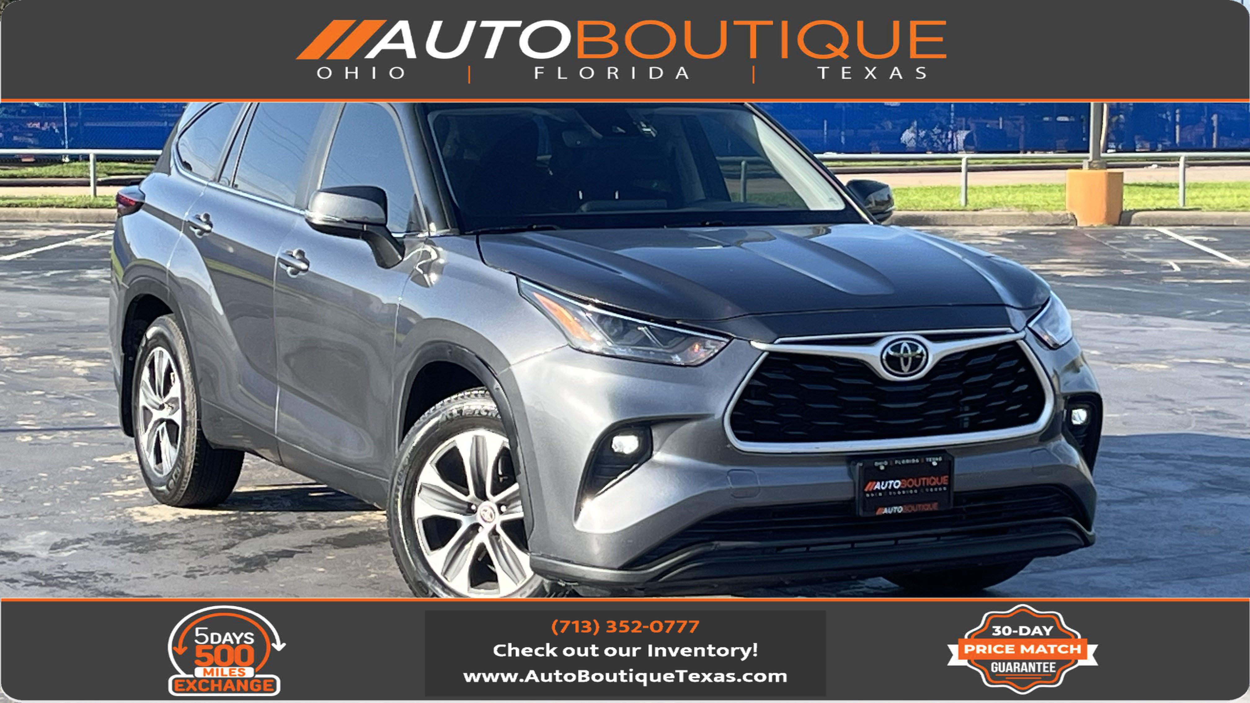 Used 2024 Toyota Highlander XLE FWD image 1