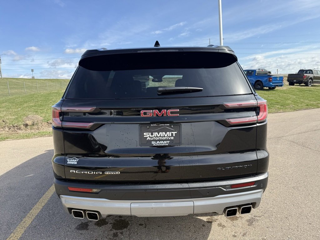 Used 2024 GMC Acadia Elevation image 28