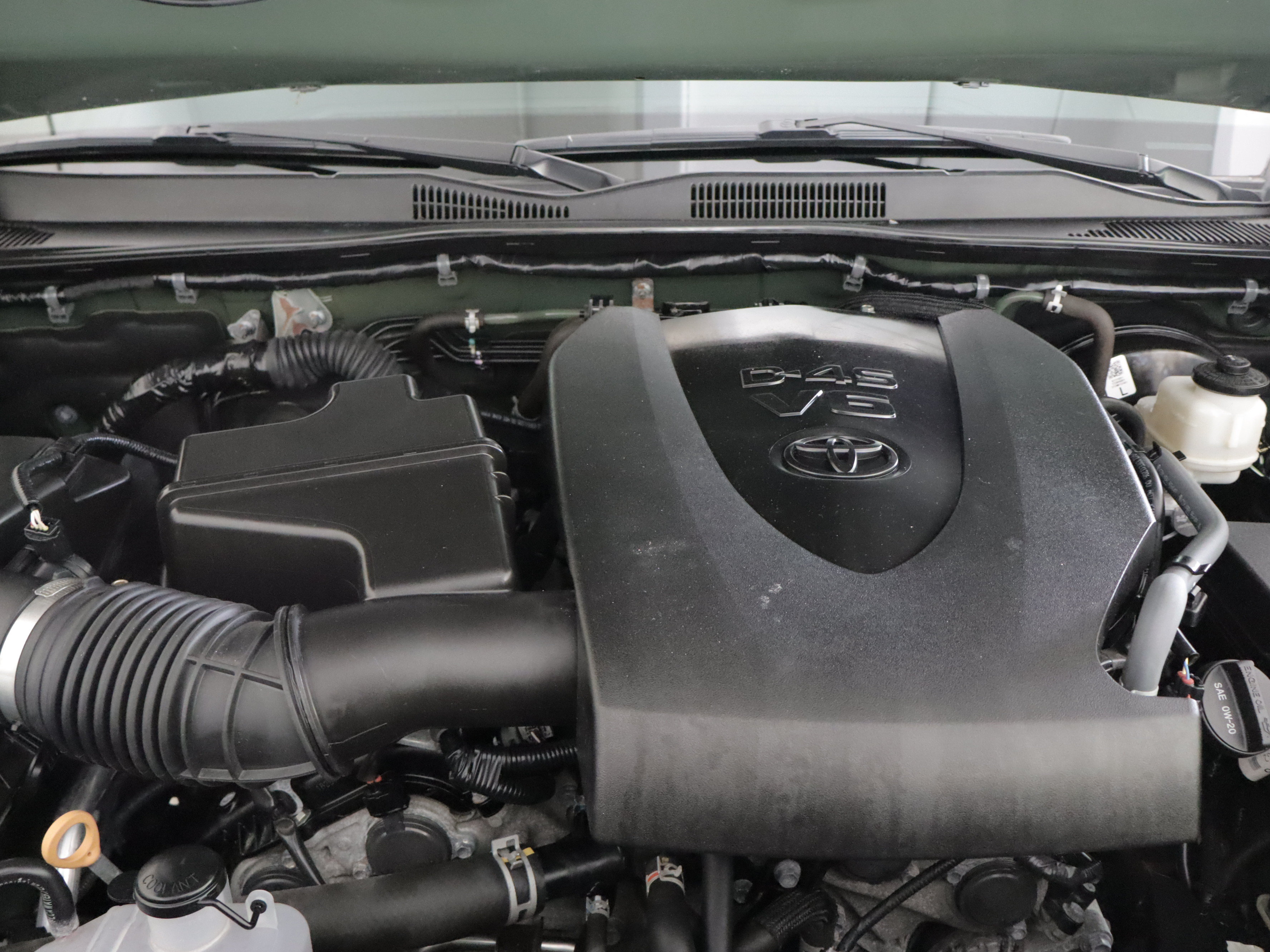 Used 2021 Toyota Tacoma TRD Sport w/ Technology Package AWD/4WD image 28