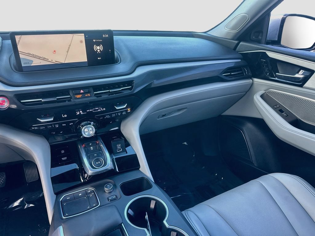 Used 2023 Acura MDX w/ Technology Package FWD image 24