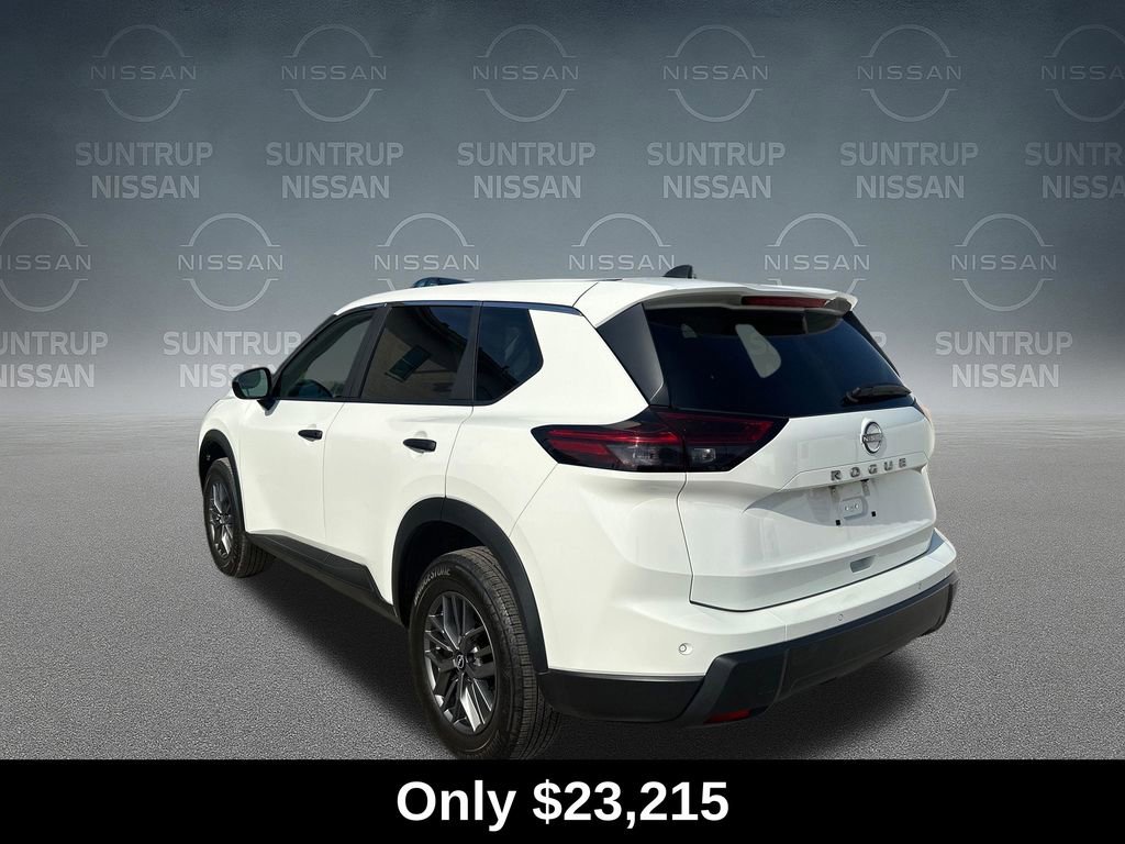 Used 2025 Nissan Rogue S FWD image 4