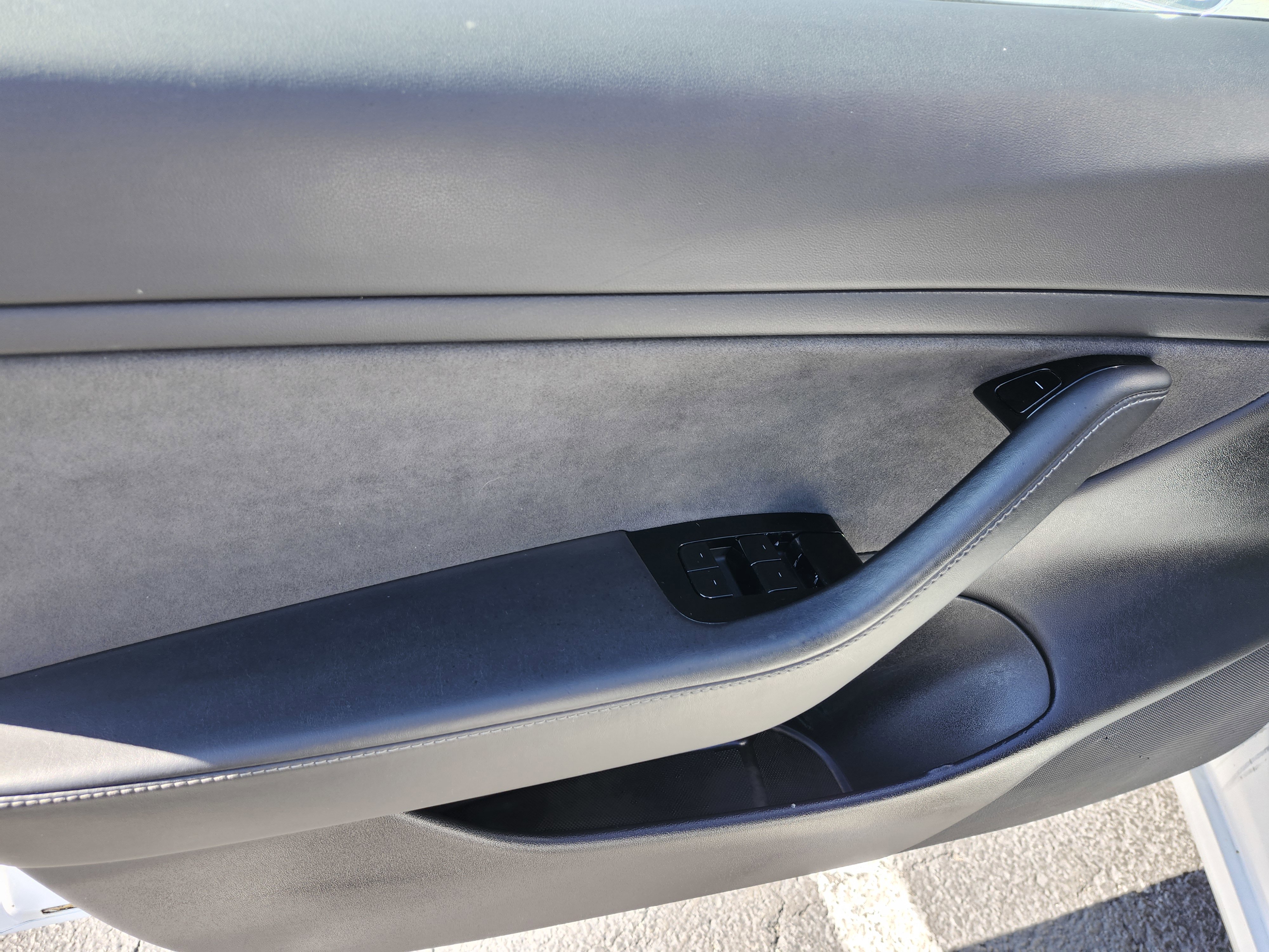 Used 2019 Tesla Model 3 Standard Range Plus image 17