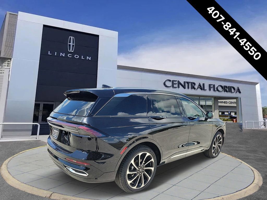 New 2024 Lincoln Nautilus Black Label image 2