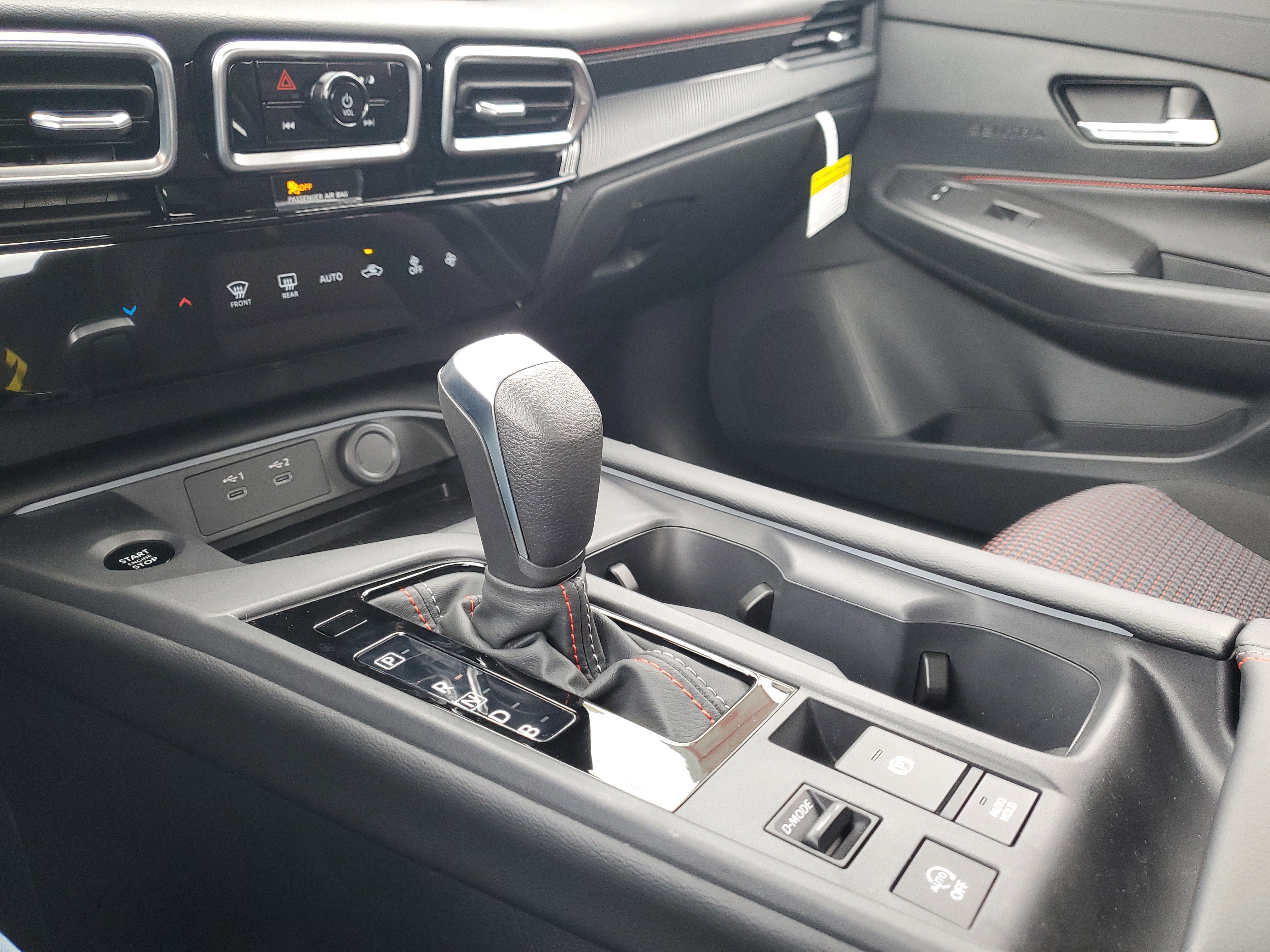 New 2026 Nissan Sentra SR w/ Floor Mat Package FWD image 14