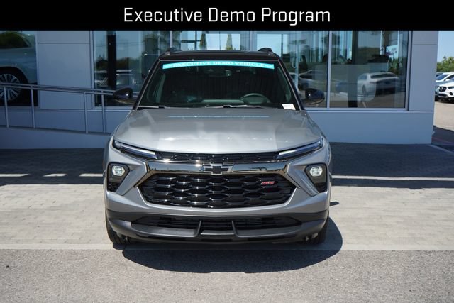 Used 2026 Chevrolet TrailBlazer RS w/ Convenience Package AWD/4WD image 3
