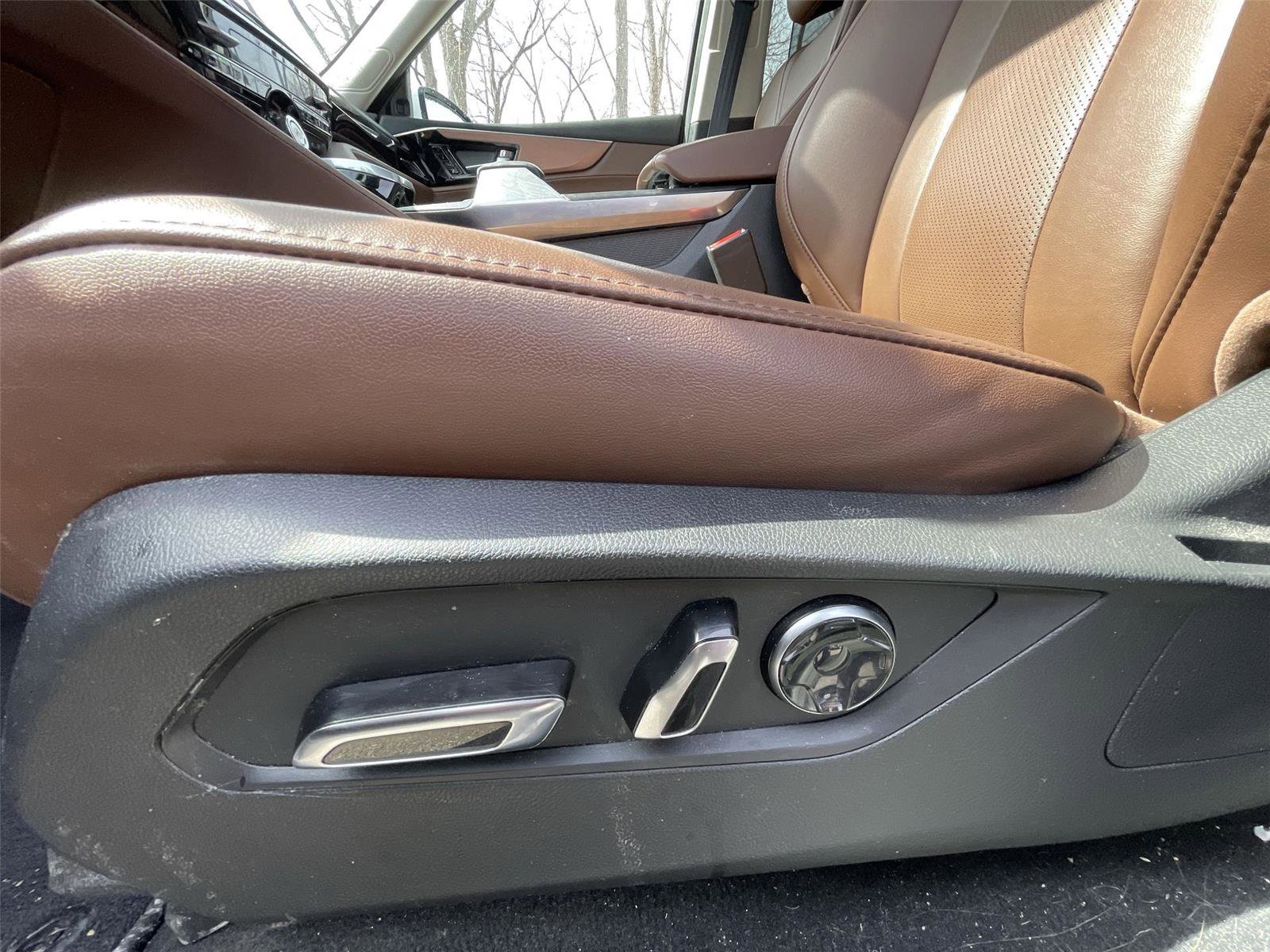 Used 2023 Acura MDX SH-AWD w/ Technology Package image 13