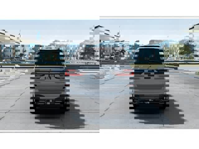 New 2027 BMW X7 xDrive40i image 5