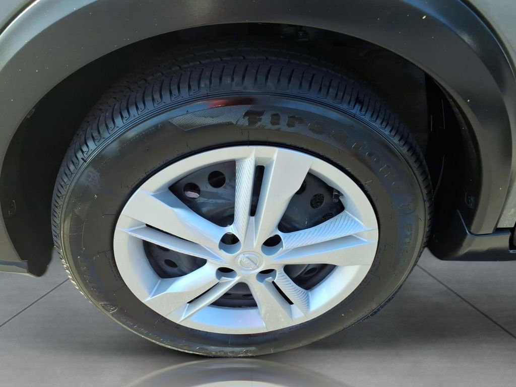 Used 2024 Nissan Kicks S image 9