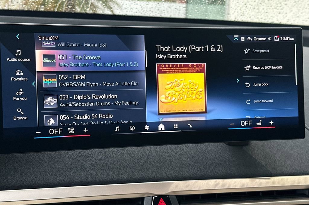 New 2026 BMW iX xDrive60 w/ Premium Package image 18