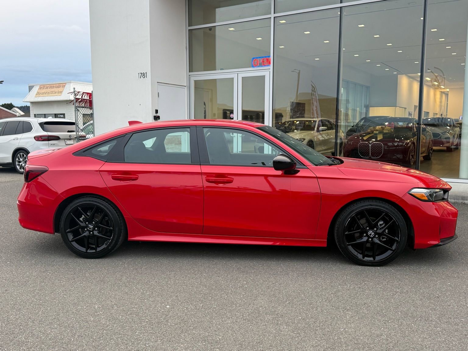 Used 2025 Honda Civic Sport image 8