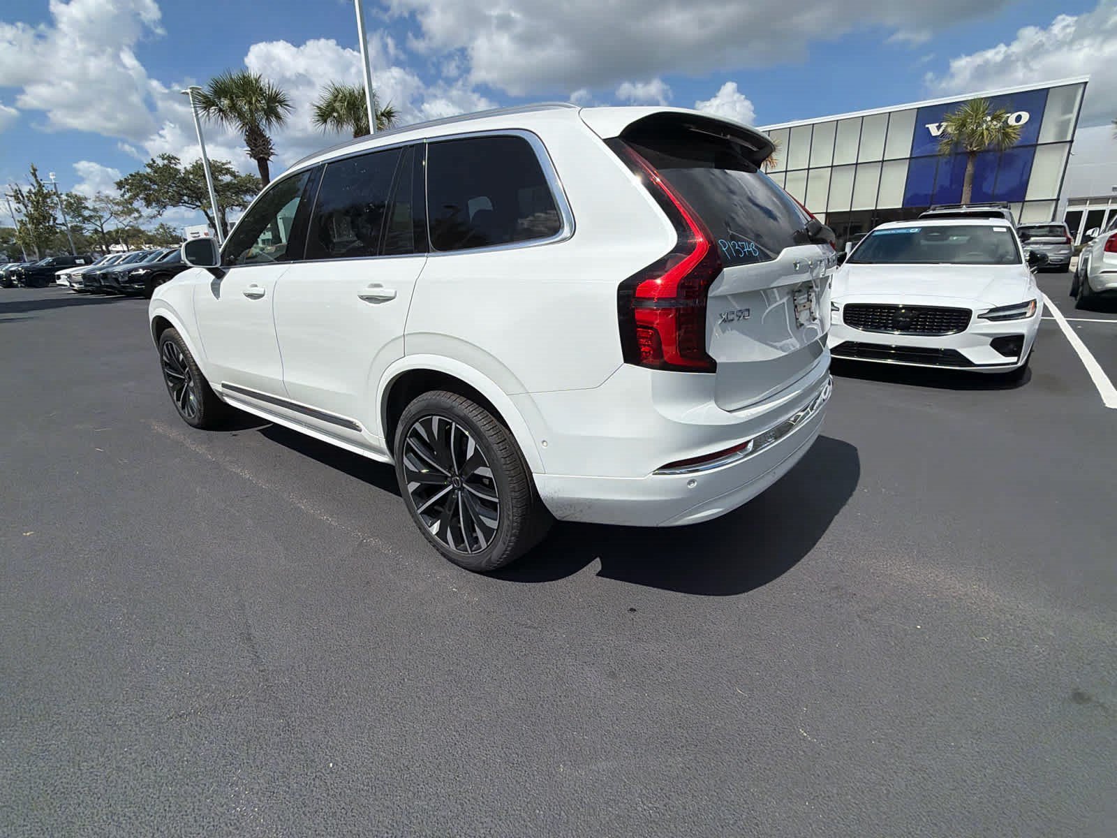 Certified 2026 Volvo XC90 B6 Plus AWD/4WD image 12