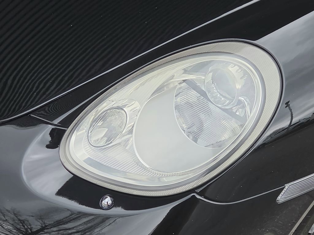 Used 2005 Porsche Boxster S image 22