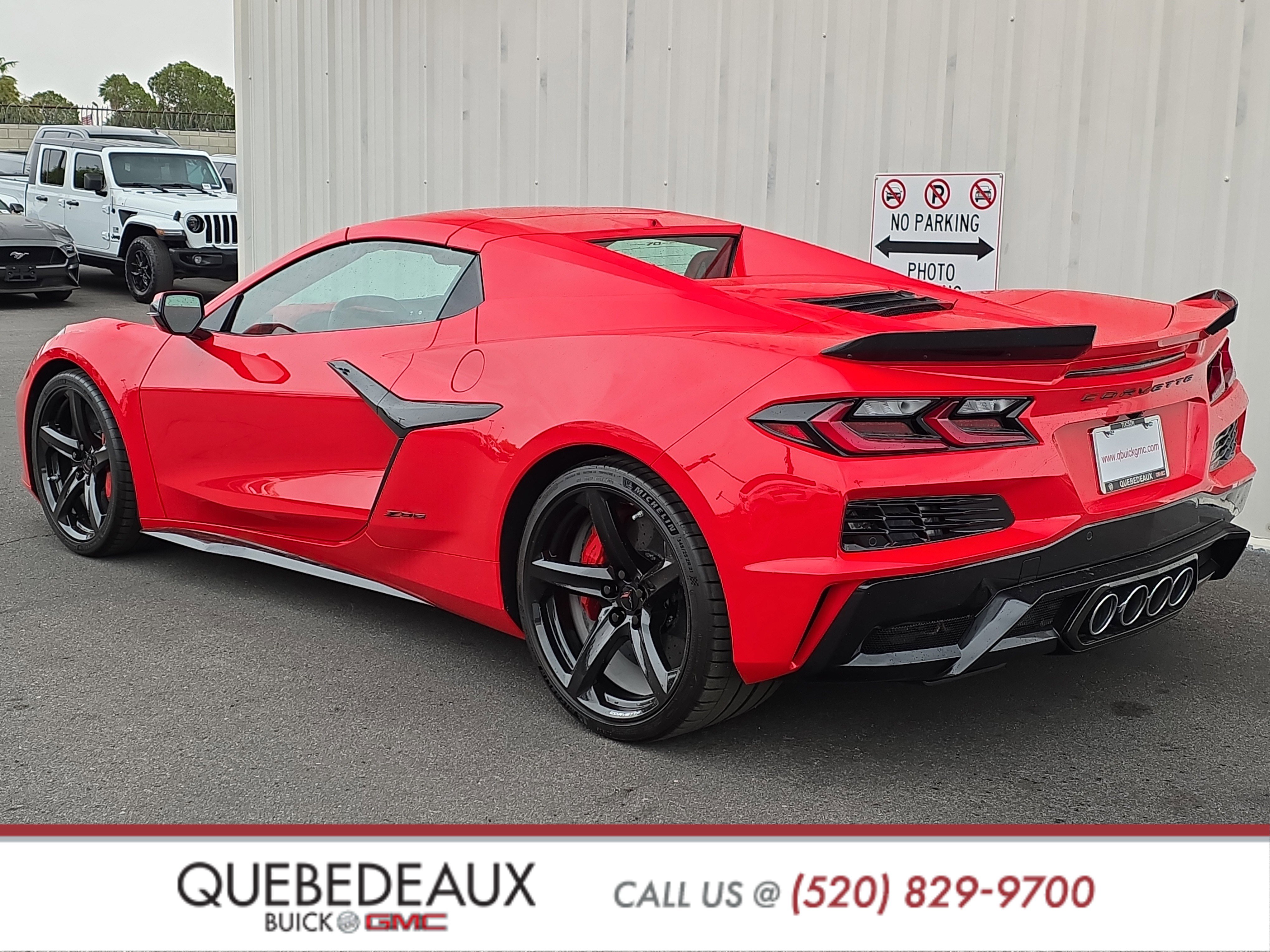 Used 2023 Chevrolet Corvette Z06 image 9